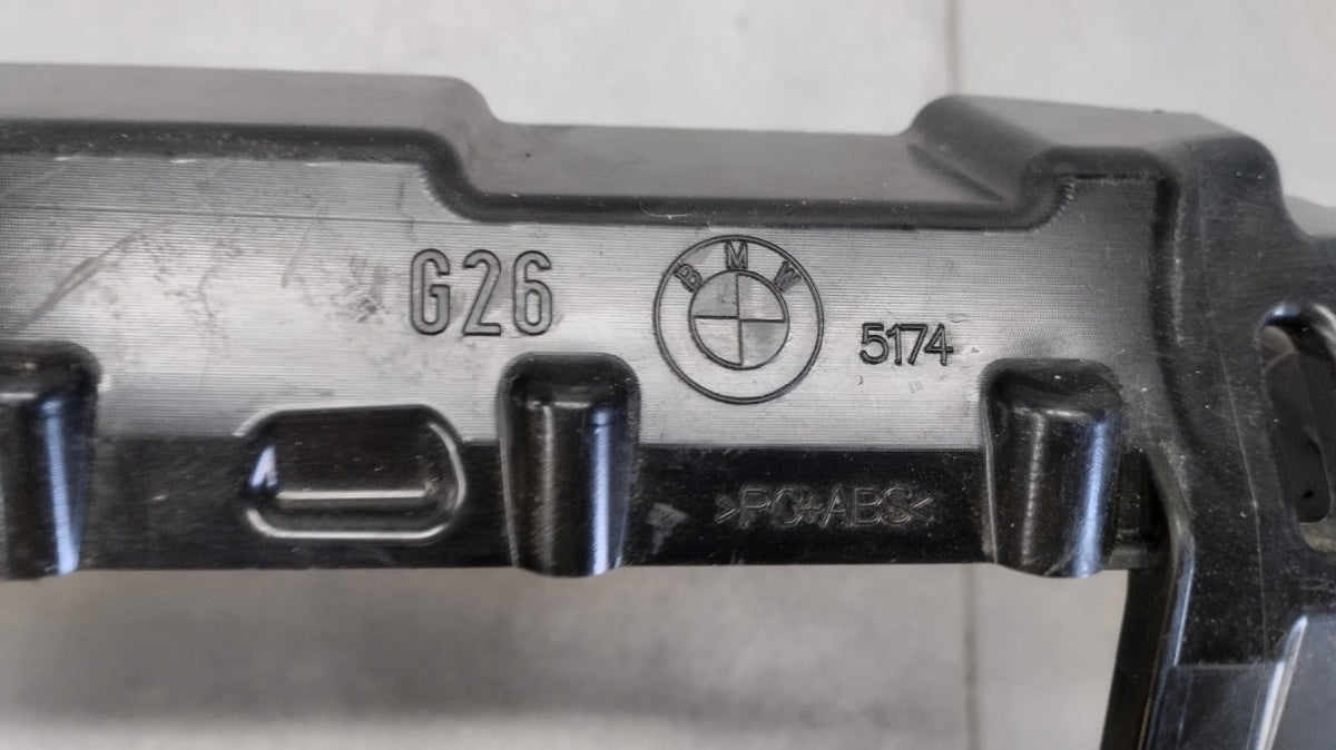 Maska (grill) Mocowanie pasa stelaż a kierownica wlot powietrza BMW 4 G26