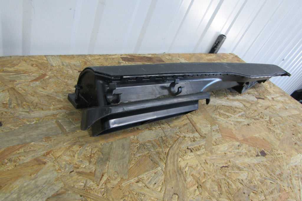 Usmjerivač zraka wlot VW AUDI SEAT SKODA 2Q 2Q0129509A