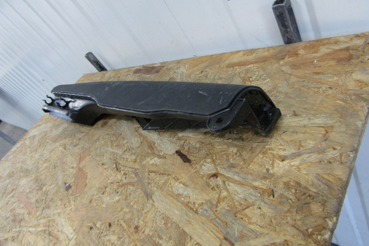 Usmjerivač zraka wlot VW AUDI SEAT SKODA 2Q 2Q0129509A