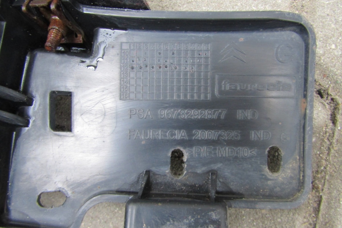 Usmjerivač zraka wlot kanał lijevi CITROEN DS5 10- 9673292877