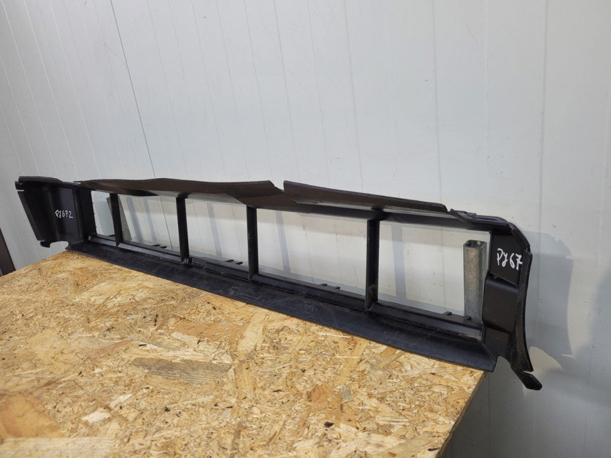Volan wlot powietrza Audi Q8 4MN