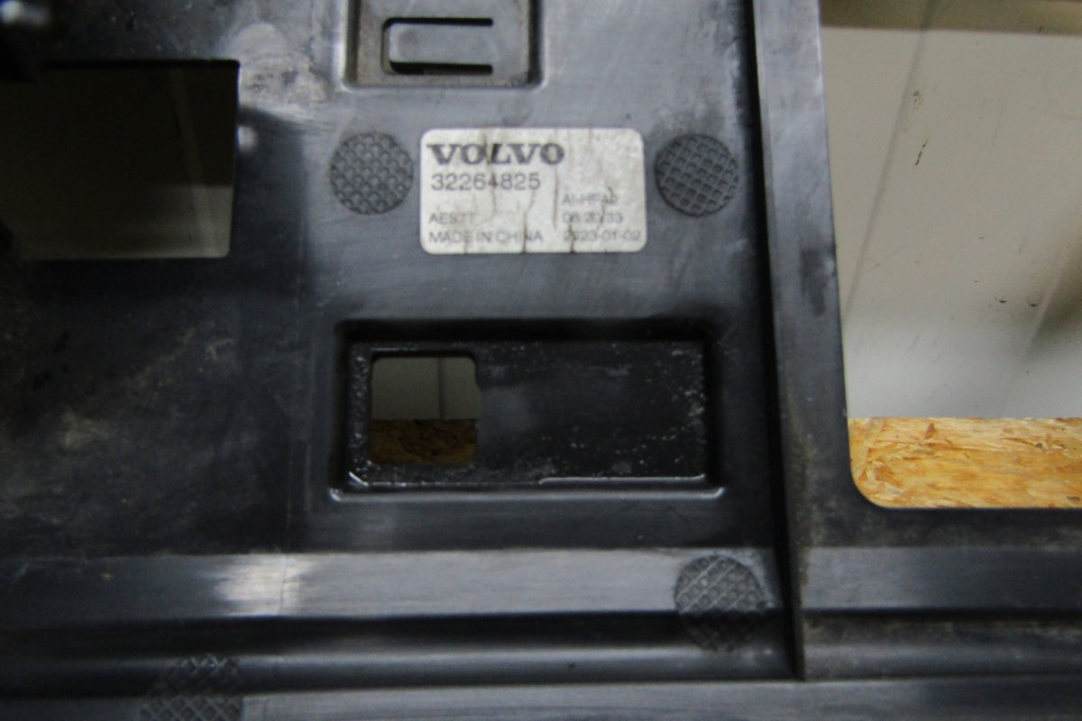 CZUJNIK PODNOSZEN KLAPY VOLVO S60 III V60 II XC40 XC60 18- 32264825