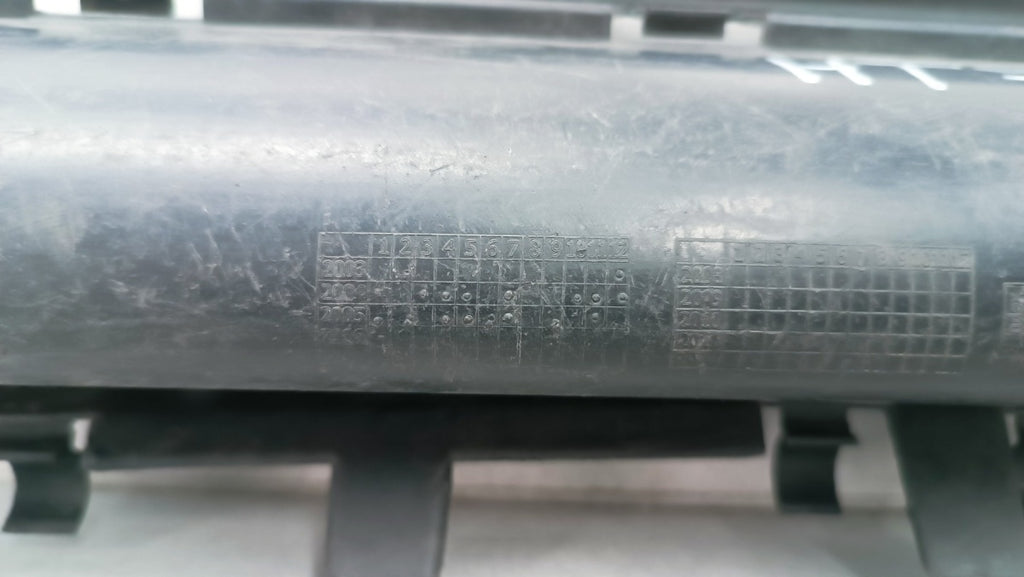 Maska (grill) Wlot powietrza prednja Porsche Boxster S 04-