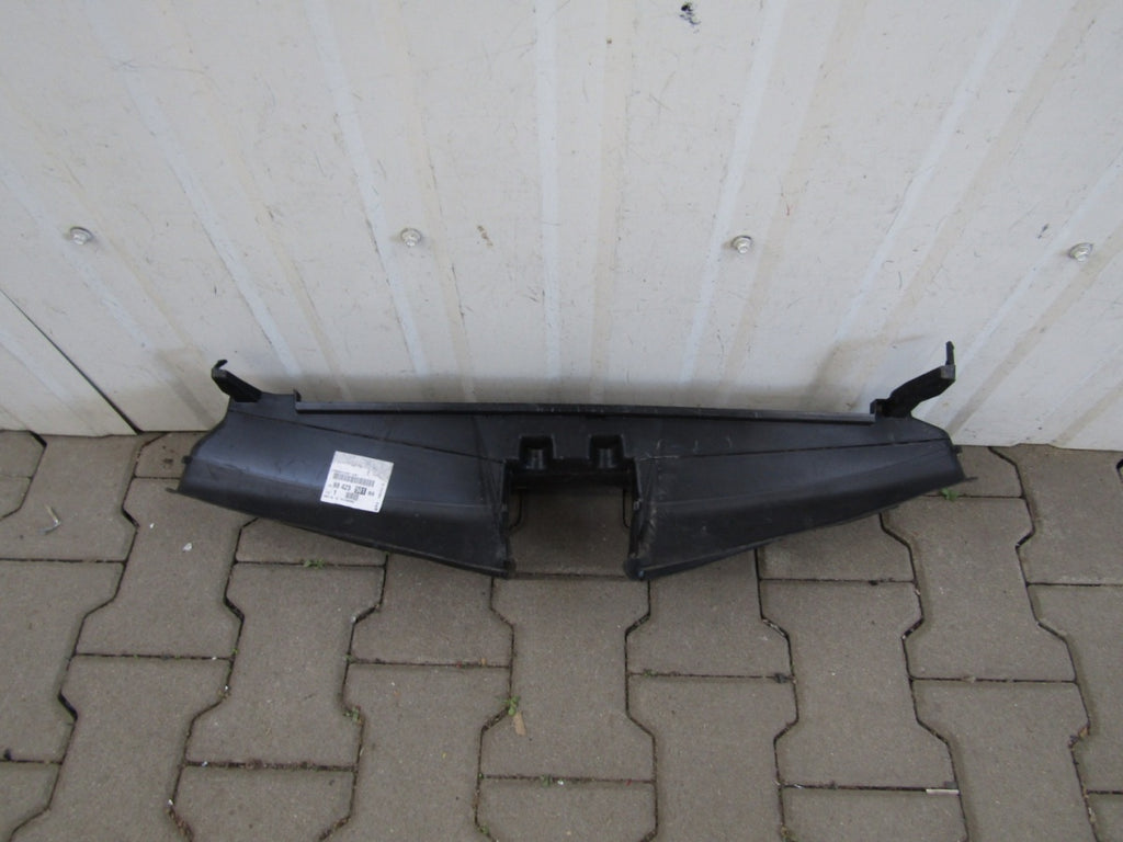 Volan wlot powietrza Opel Astra L 22-