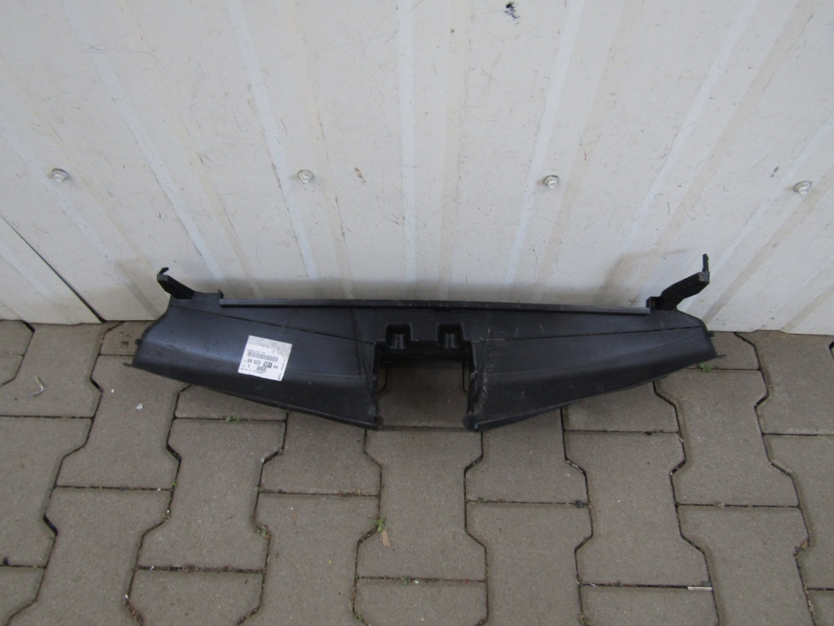 Volan wlot powietrza Opel Astra L 22-