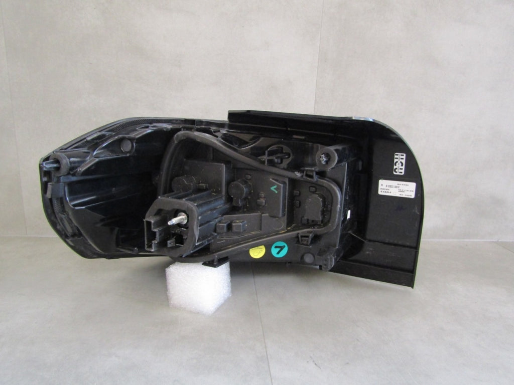 komplet lamp tylnych lijevi desni Citroen C3 IV halogen Z LED 24- 9845616480