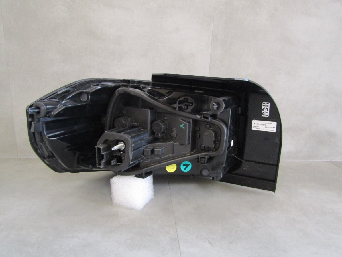 komplet lamp tylnych lijevi desni Citroen C3 IV halogen Z LED 24- 9845616480