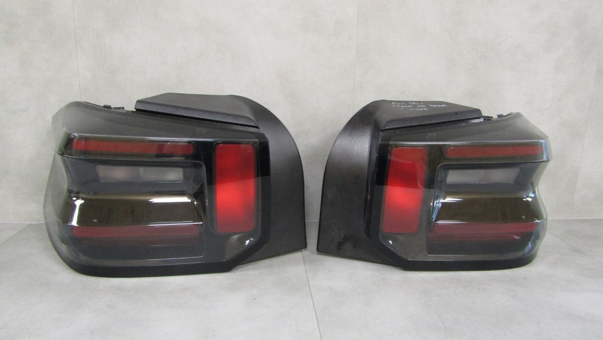 komplet lamp tylnych lijevi desni Citroen C3 IV halogen 24- 9848892180 9845602580