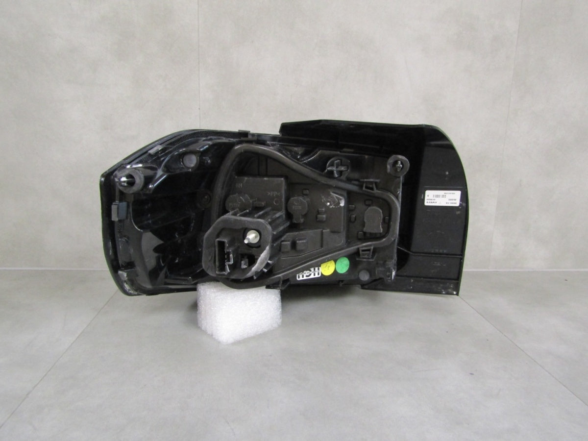 komplet lamp tylnych lijevi desni Citroen C3 IV halogen 24- 9848892180 9845602580