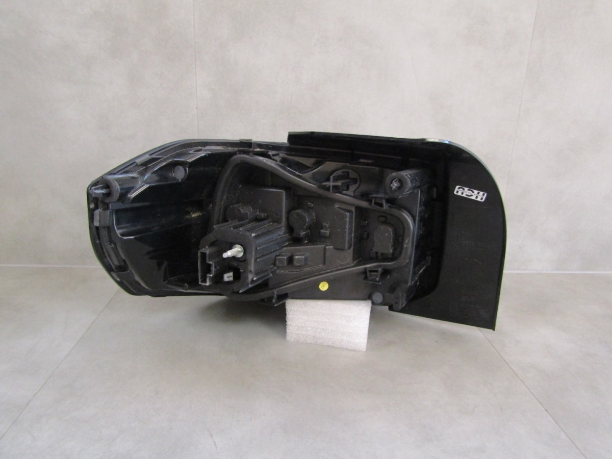 komplet lamp tylnych lijevi desni Citroen C3 IV halogen Z LED 24- 9845616480 9845616680