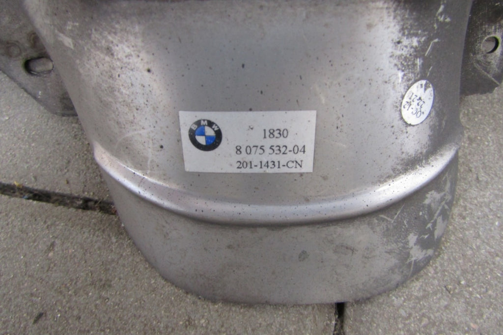 Końcówka wydechu tłumika desni BMW 2 F44 M235 M235i