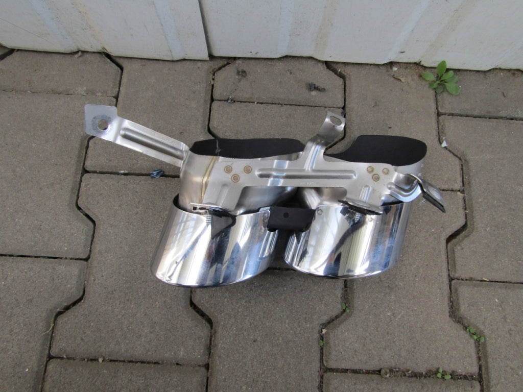 Końcówka wydechu desni Audi SQ7 4M0 4M0253826D