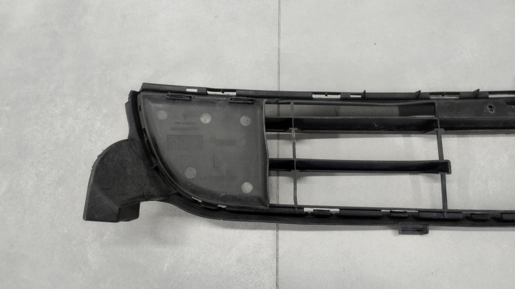 Rešetka ŚRODKOWA ZDERZAKA PRZEDNIEGO PORSCHE PANAMERA 970 LIFT 97050554111