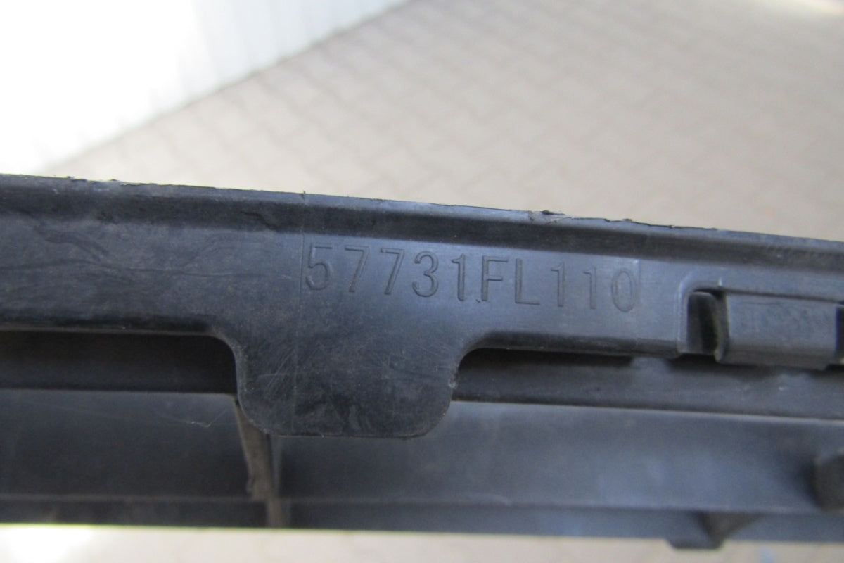 Maska (grill) Kratka zaślepka Subaru XV 18-