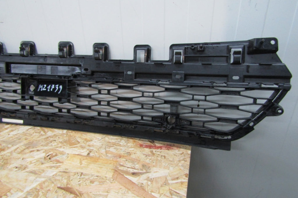Rešetka ŚRODKOWA ZDERZAKA LAND ROVER SPORT III L461 N9X2-8A133-A