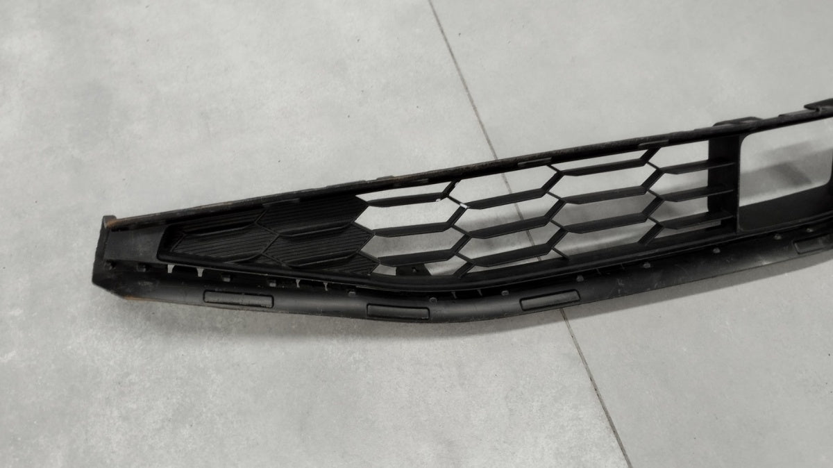 Maska (grill) rešetka srednja MG 5 MG5 EV P10751874