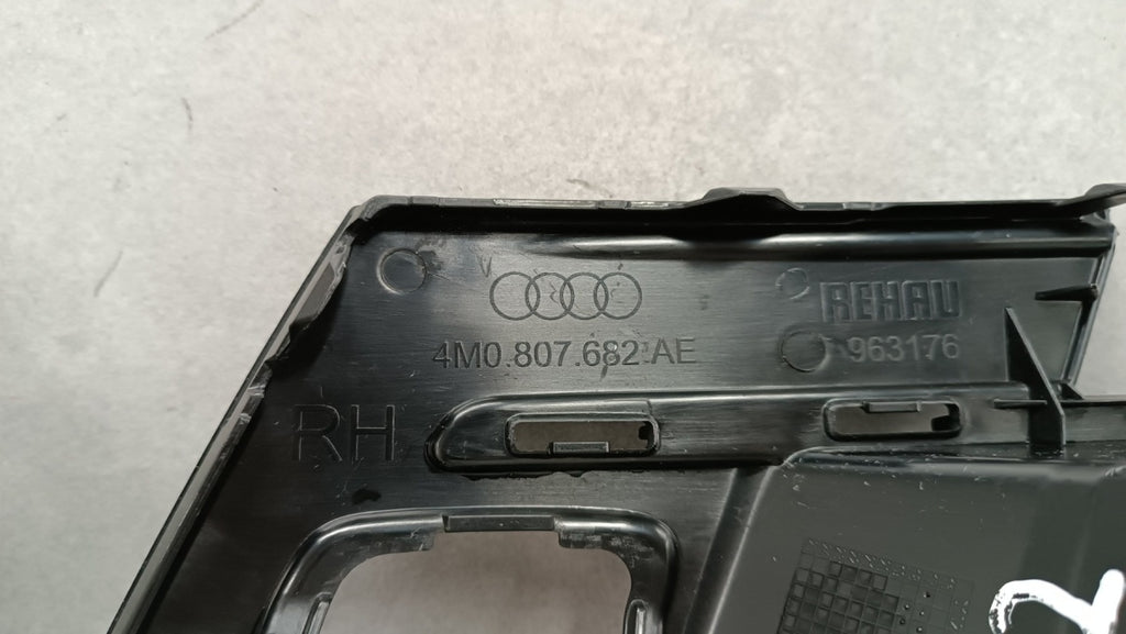 Rešetka lijeva + desna Audi Q7 4M0 komplet E-TRON 15-19 POD RADAR