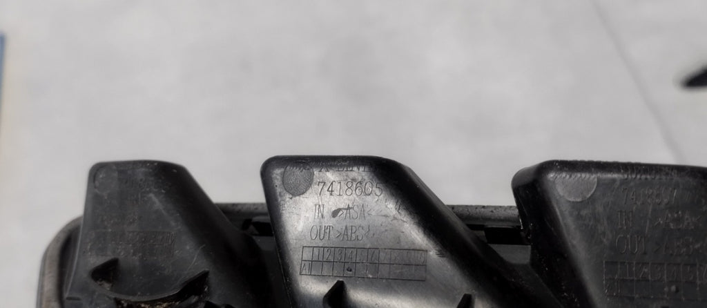 Rešetka BMW X3 G01 X4 G02 iX3 lajsna BŁOTNIKA lijeva prednja 7418605 7418607