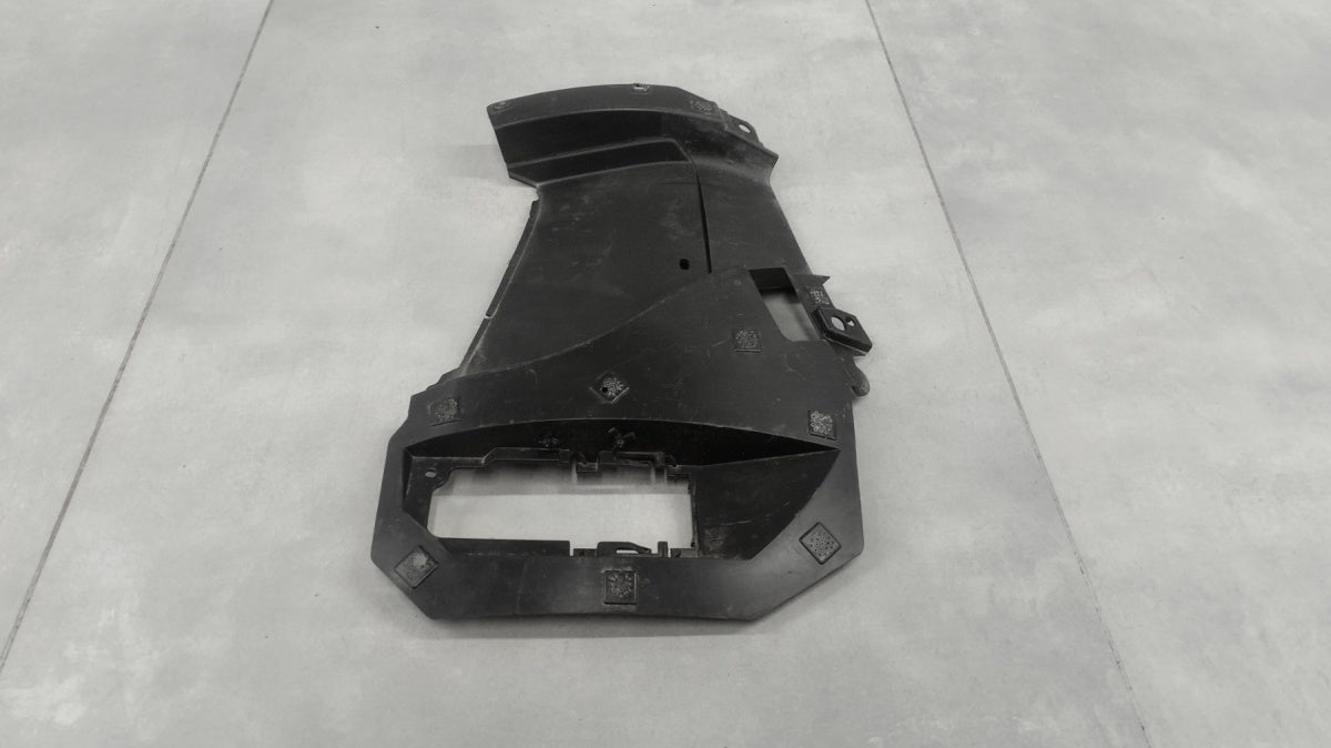 Rešetka WLOTU ZDERZAKA desna prednja MASERATI GRECALE 22-26 OEM 670184189