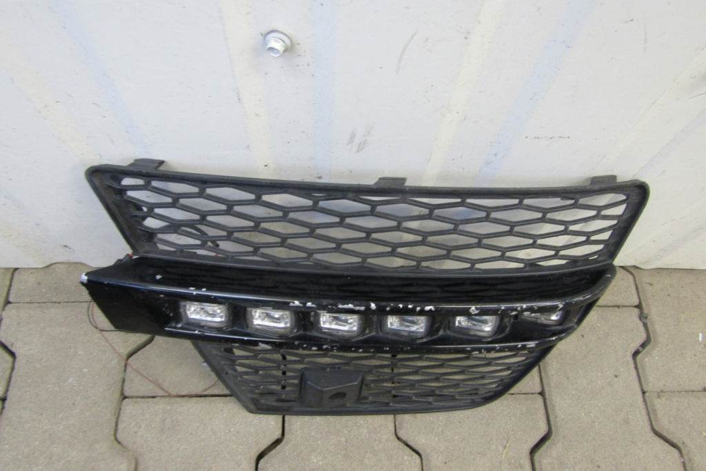 Prednji branik Kratka zaślepka lijevi RANGE ROVER SPORT L494 13-