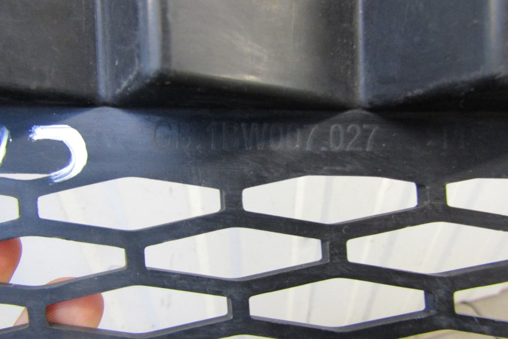 Prednji branik Kratka zaślepka lijevi RANGE ROVER SPORT L494 13-
