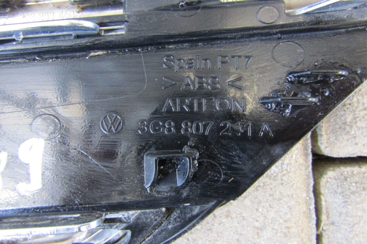 Zaślepka haka hak holowniczego VW ARTEON 3G8 R-LINE LIFT 20-