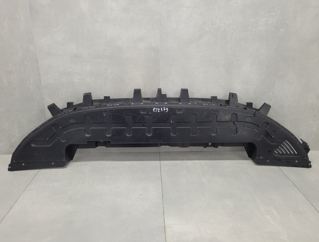 Prednji branik Osłona plyta podłoga pod Fiat 600 23-