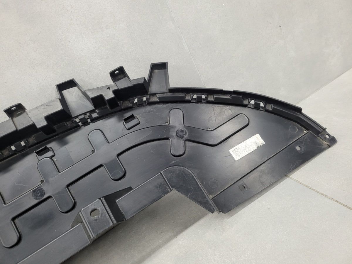Prednji branik Osłona plyta podłoga pod Fiat 600 23-