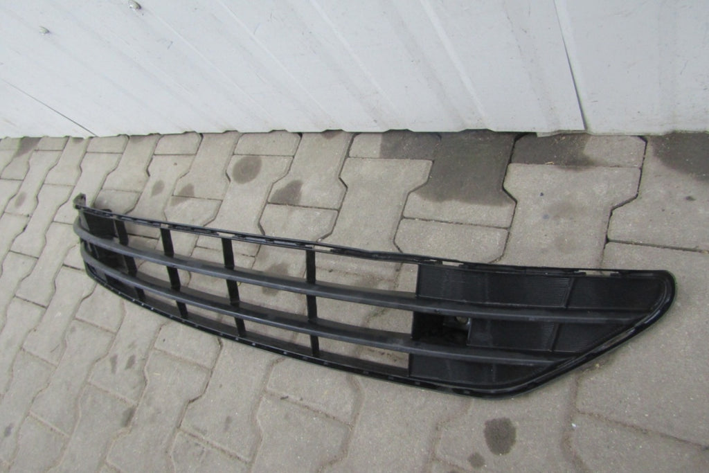 Prednji branik Kratka zaślepka środkowa TOYOTA ESTIMA HYBRID 53112-28290