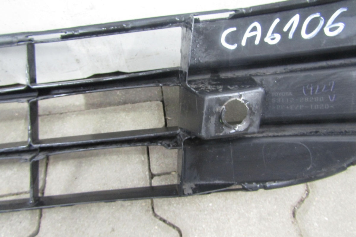 Prednji branik Kratka zaślepka środkowa TOYOTA ESTIMA HYBRID 53112-28290