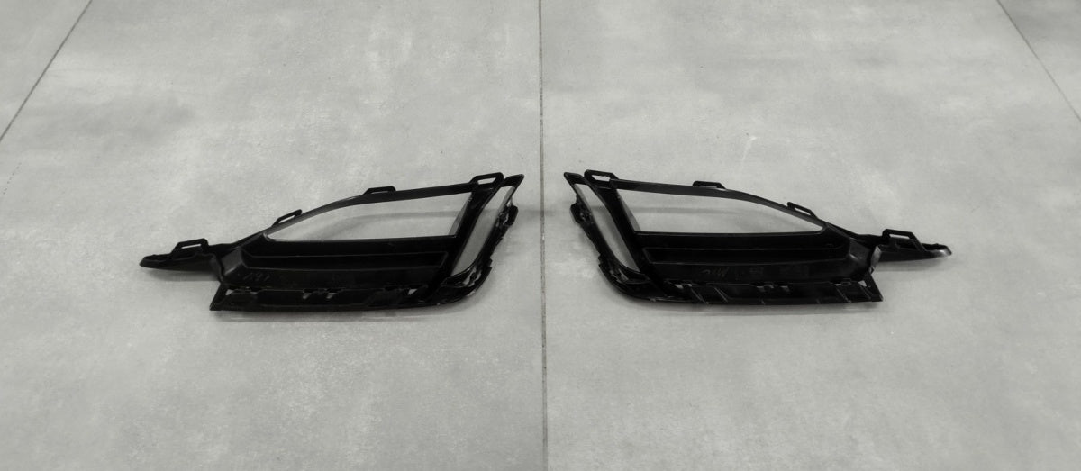 Kratki zderzaka lewa+prawa VW Golf VII R Lift 17- 5G0853665R / 5G0853666R