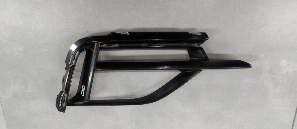 Rešetka branika desni VW Golf VII R Lift 17- 5G0853666R