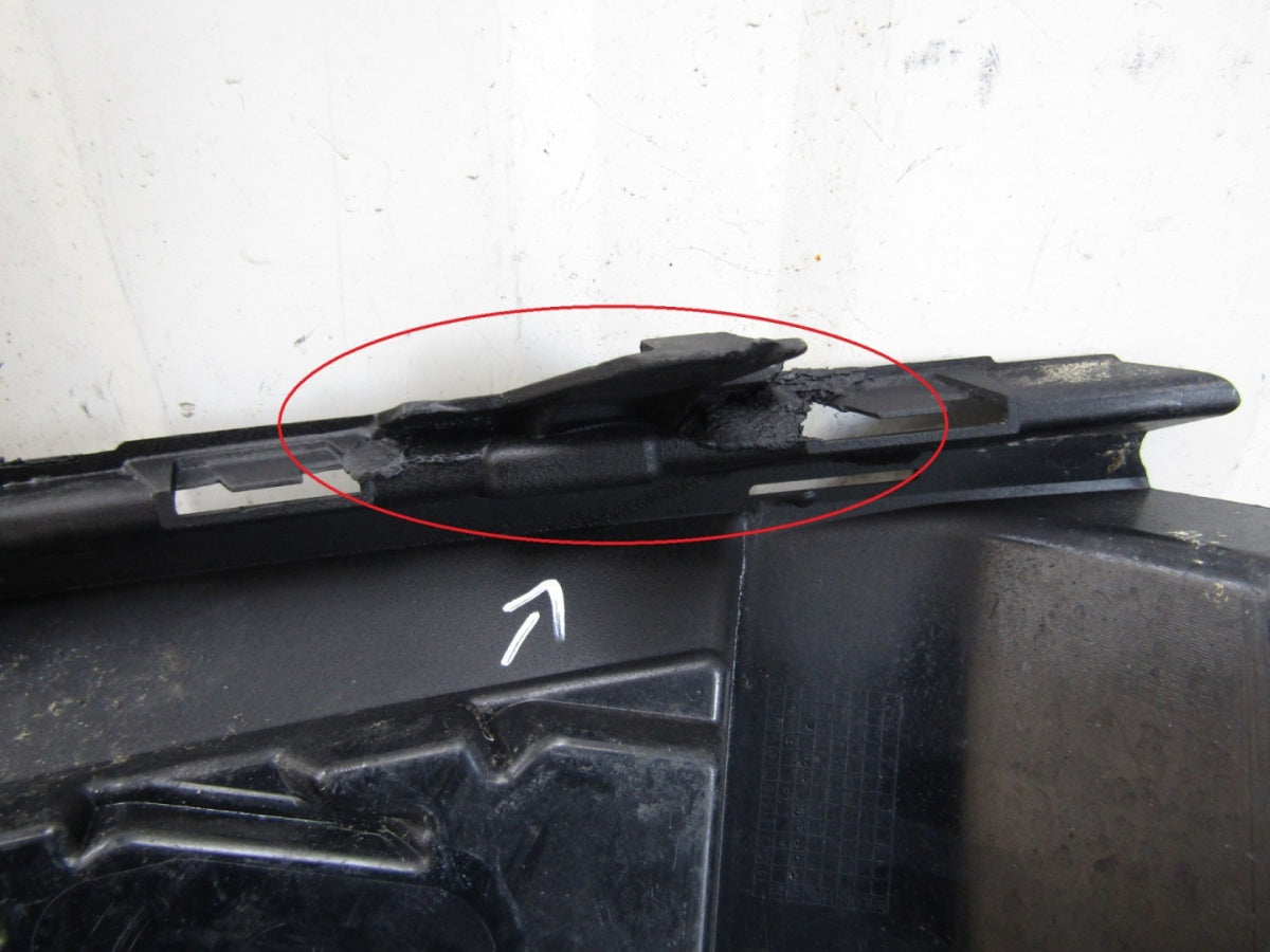Rešetka zaślepka desna zderzaka BMW X6 G06 19-23