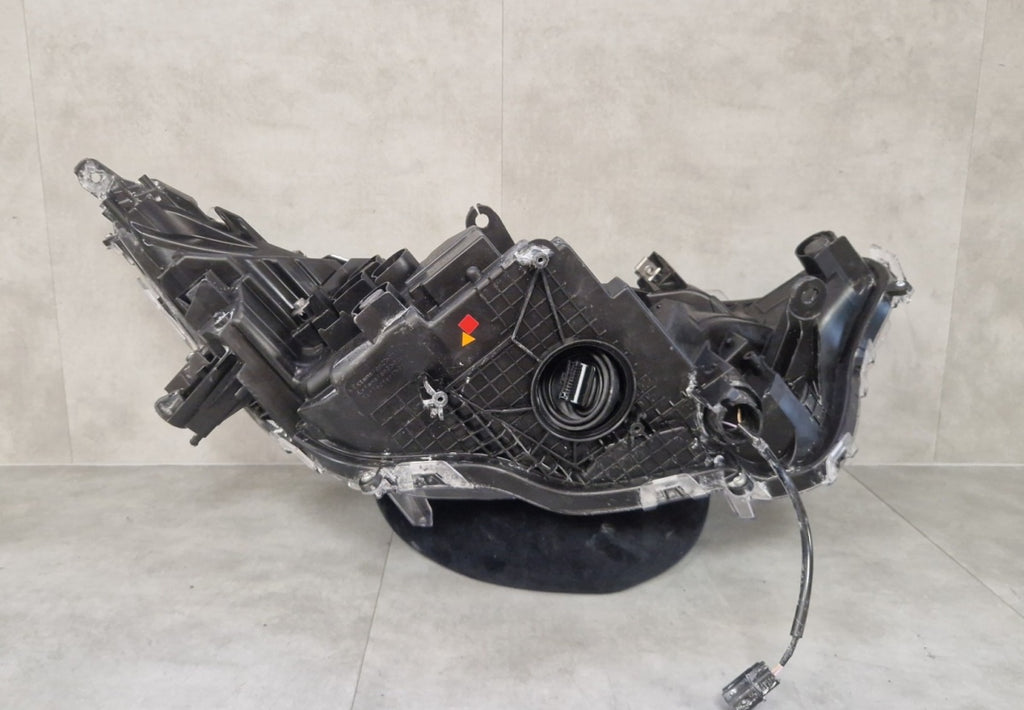 Prednji far TOYOTA RAV4 V LIFT FULL LED 21- LH lijevi