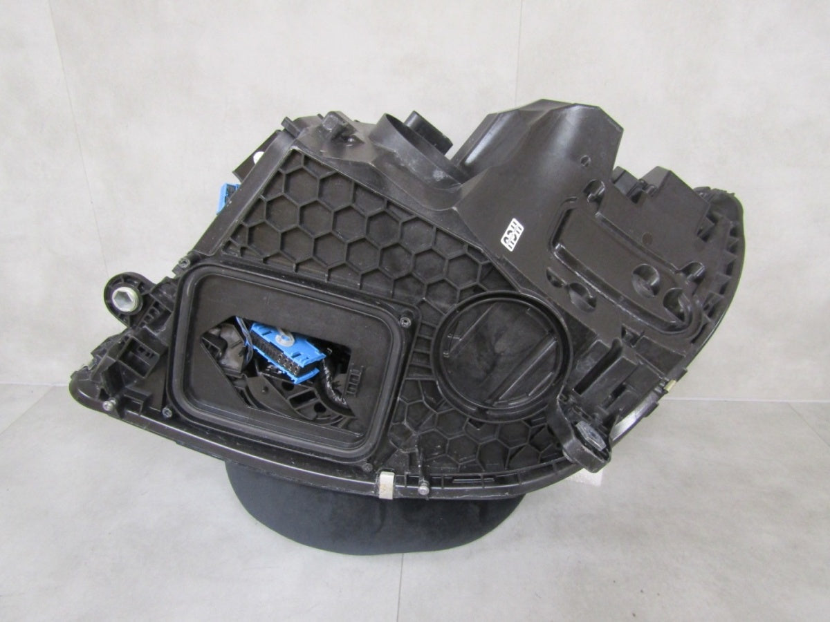 Prednji far MERCEDES C-KLASA W206 FULL LED DIGITAL LIGHT 22- RH desni A2069063003
