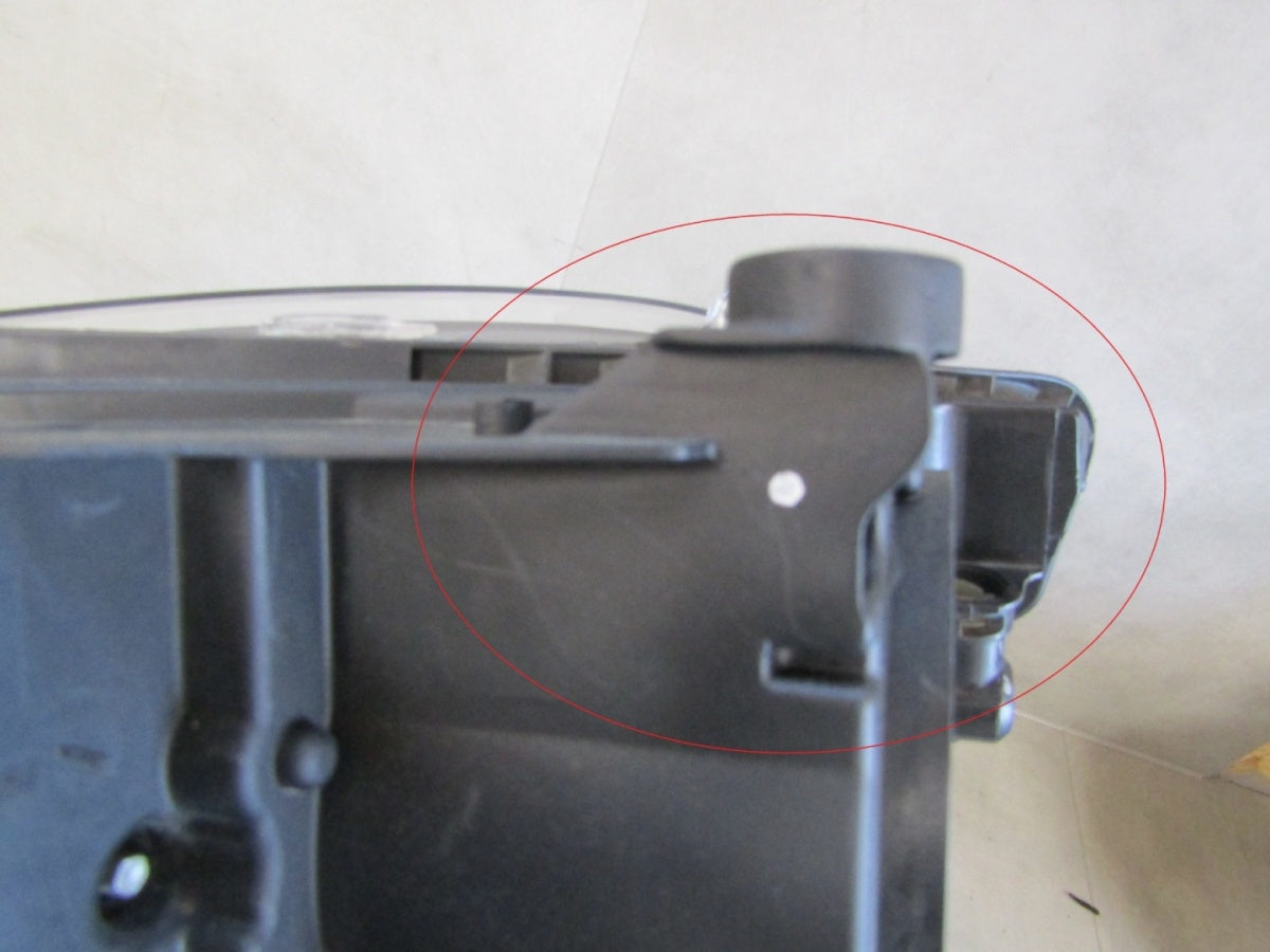 Prednji far MERCEDES ML W166 xenon zakretni 11-15 RH desni A1668202959