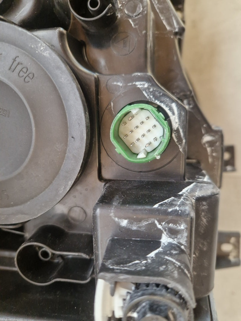 Prednji far FIAT TIPO II 2 xenon nezakretni 15-20 LH lijevi 52145167E