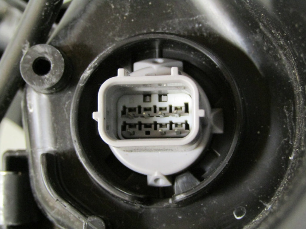 Prednji far SUZUKI SWIFT MK8 LIFT RH desni FULL LED 24- STANLEY W7082