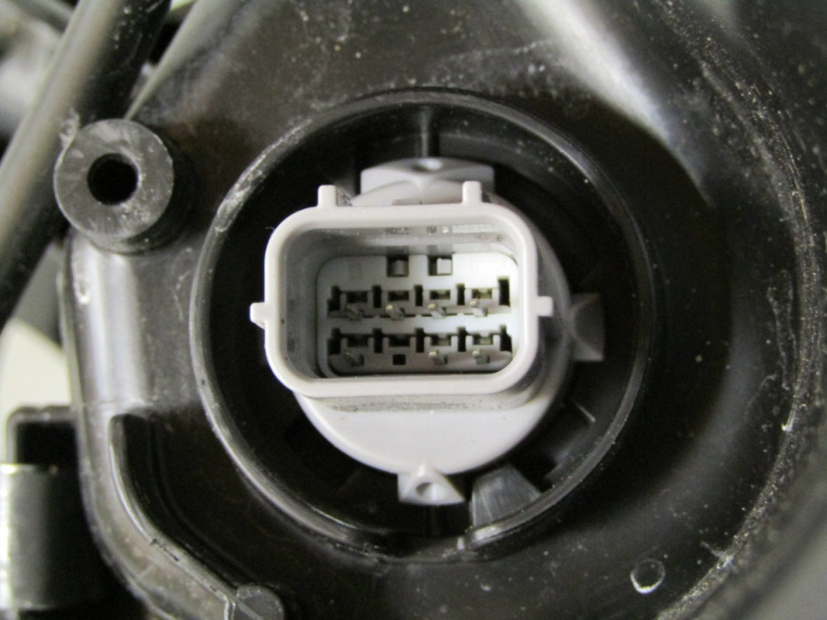 Prednji far SUZUKI SWIFT MK8 LIFT RH desni FULL LED 24- STANLEY W7082