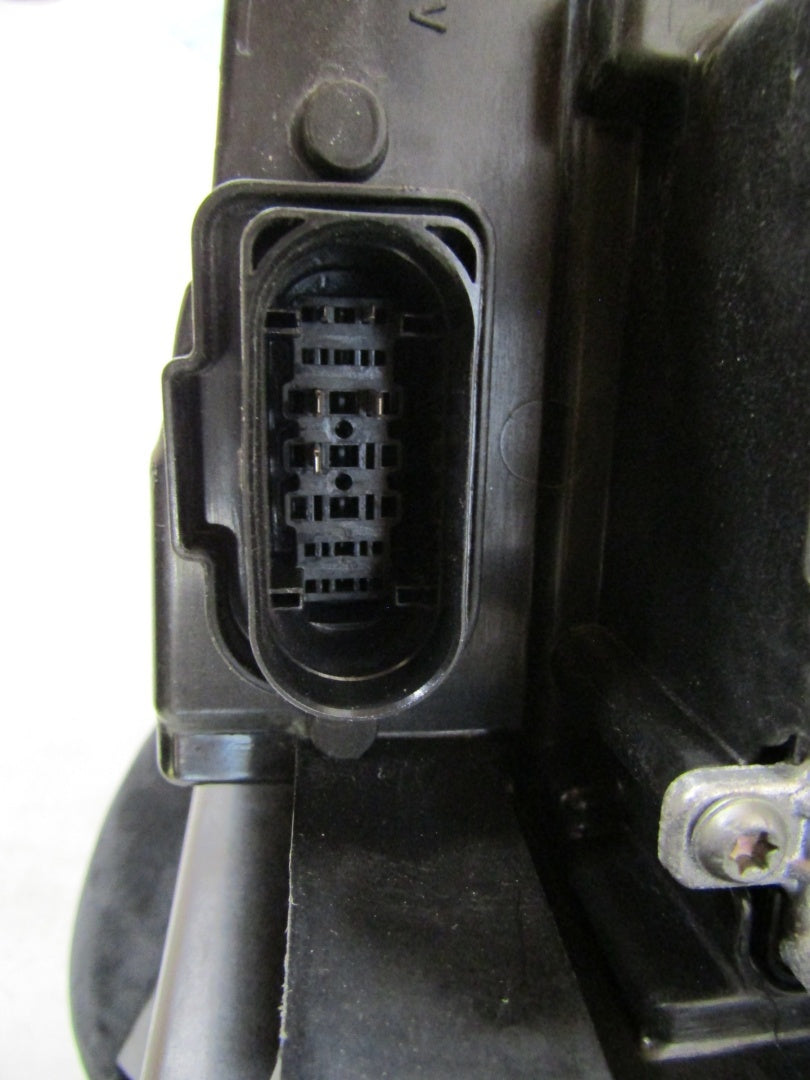 Prednji far VOLKSWAGEN PASSAT B9 FULL LED ECO 23- RH desni 3J1941006