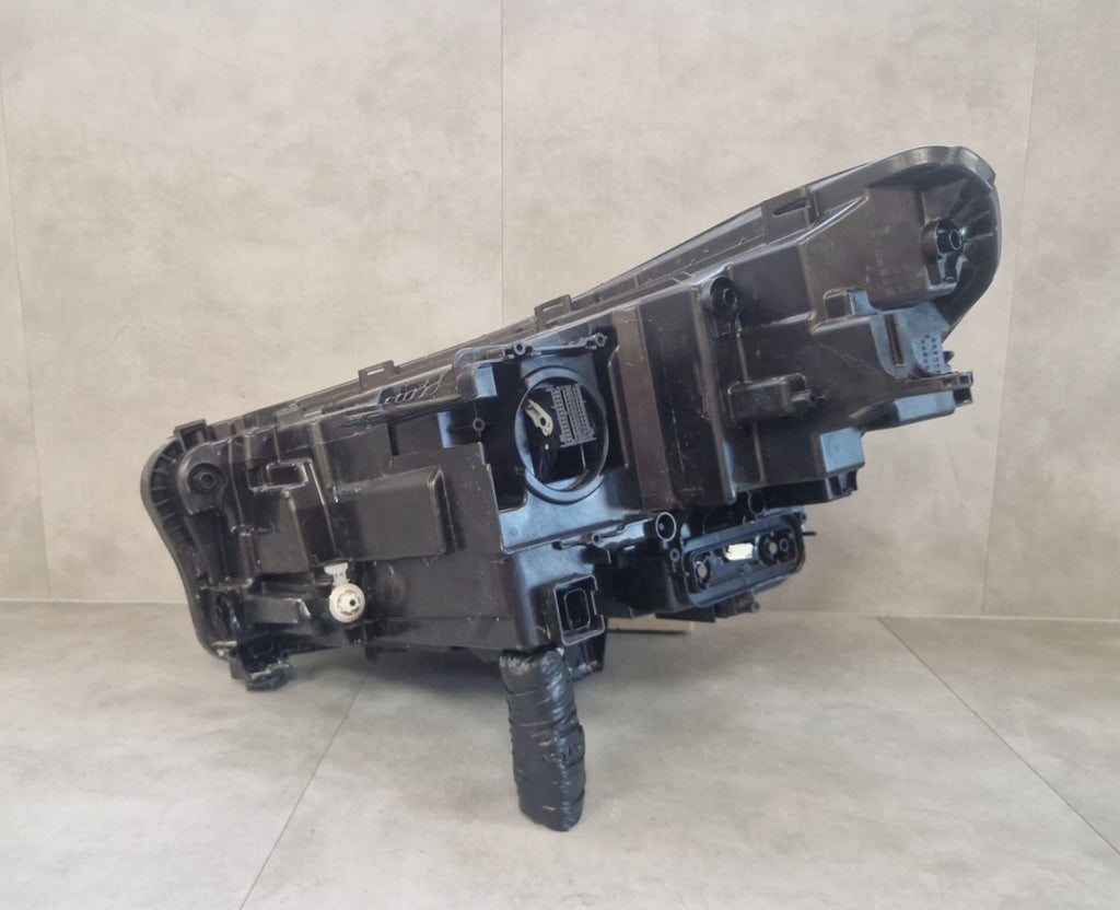 Prednji far BMW X1 U11 FULL LED 22- RH desni