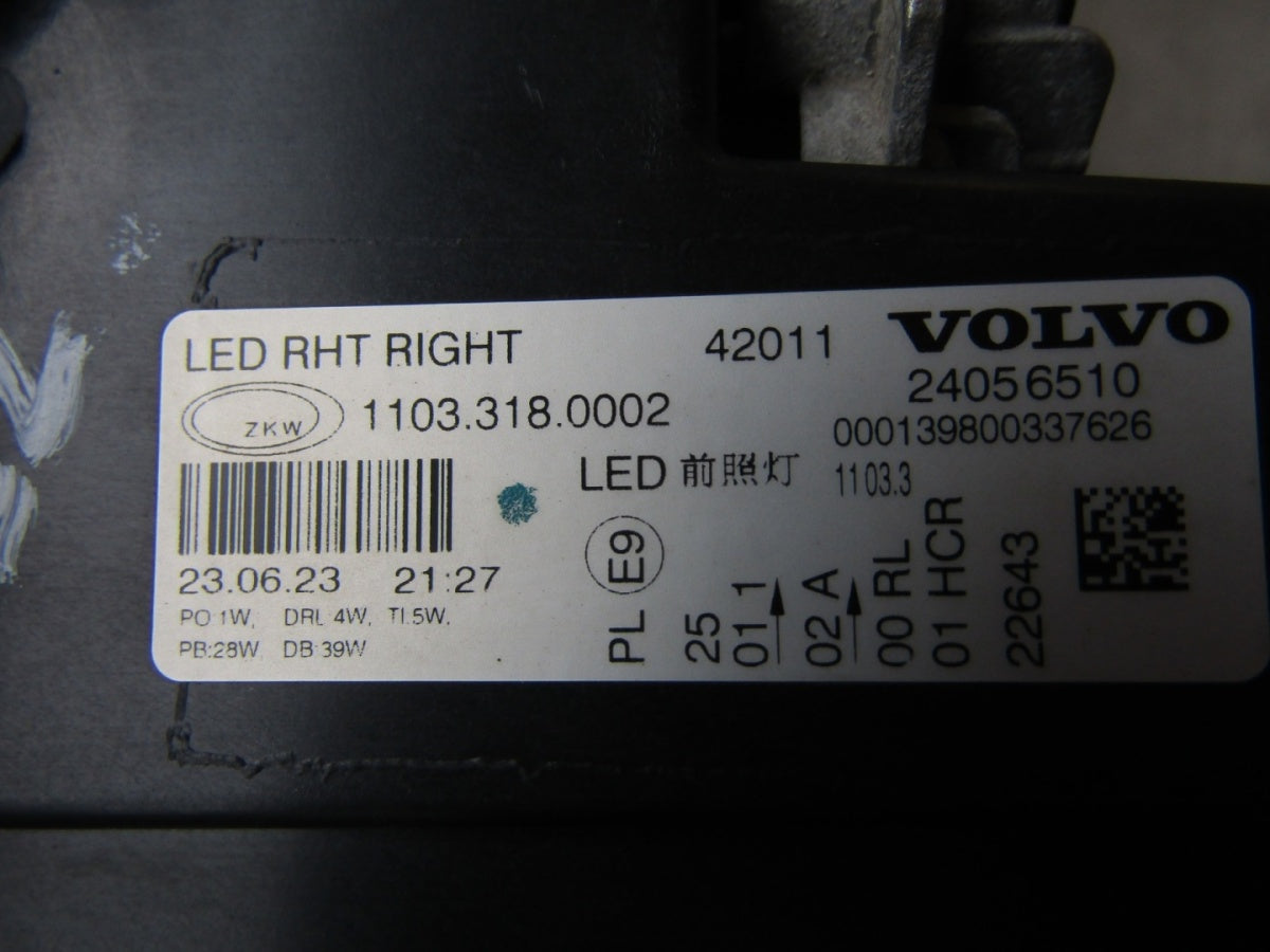 Prednji far VOLVO FH5 FH16 LED LIFT 20- LH desni 24056510