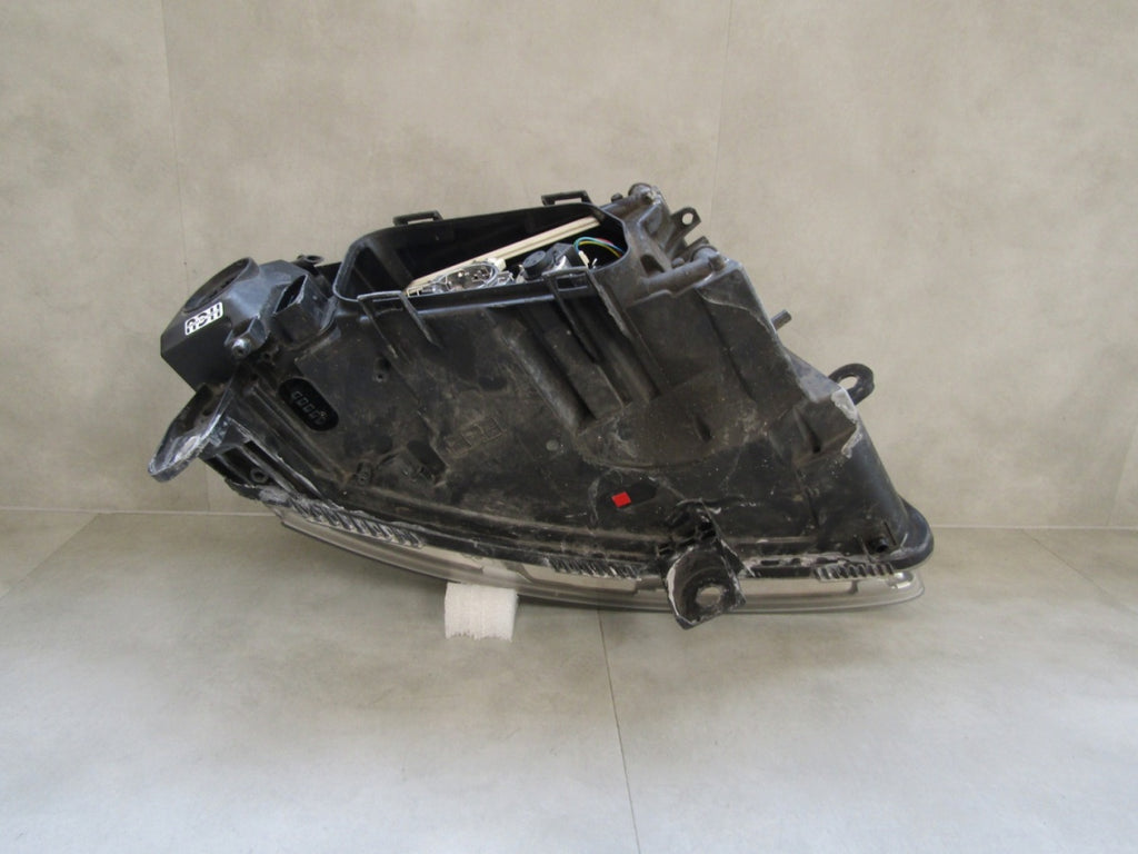 Prednji far Audi A6 C6 xenon zakretni 04-08 LH 4F0941029