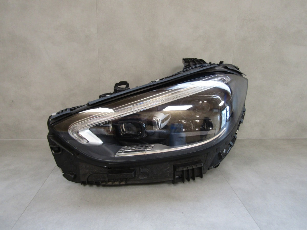 Prednji far MERCEDES C-KLASA W206 FULL LED DIGITAL LIGHT 22- LH A2069062104