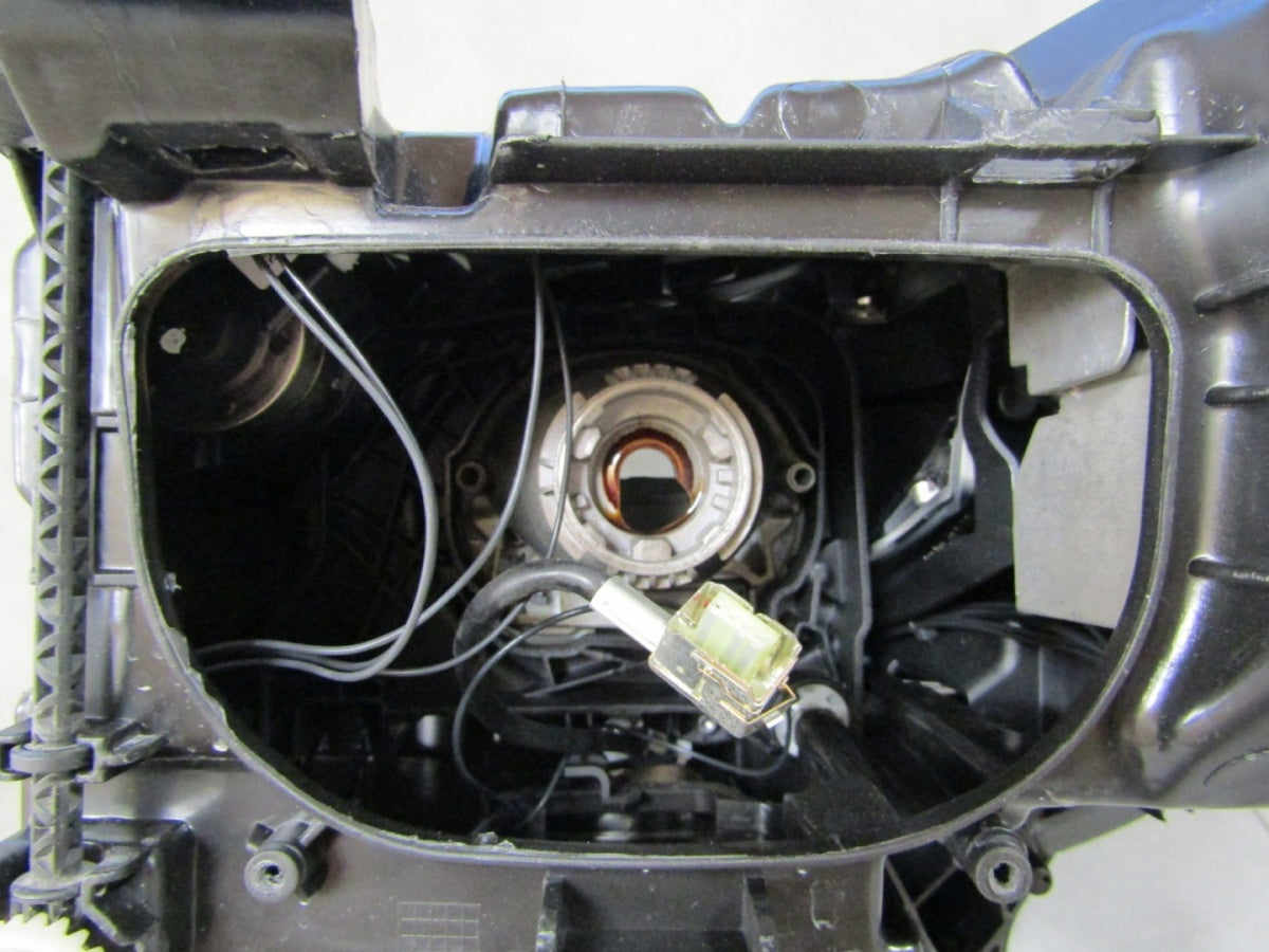 Prednji far AUDI A6 C7 xenon nezakretni RH desni 10-14