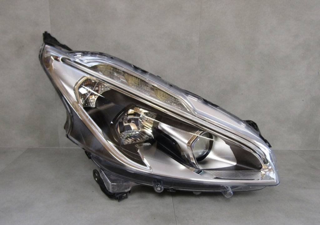 Prednji far PEUGEOT 208 I LIFT halogen sa sočivom 15-19 desni RH desni