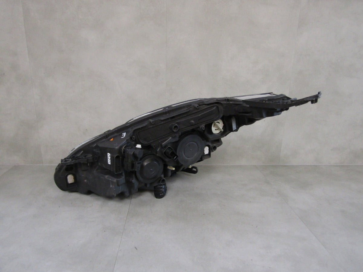 Prednji far PEUGEOT 208 I LIFT halogen sa sočivom 15-19 desni RH desni