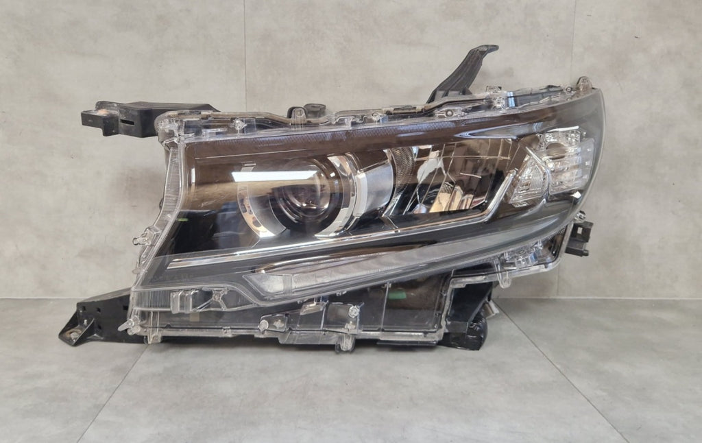 Prednji far TOYOTA LAND CRUISER J150 LIFT LED 18-22 LH lijevi