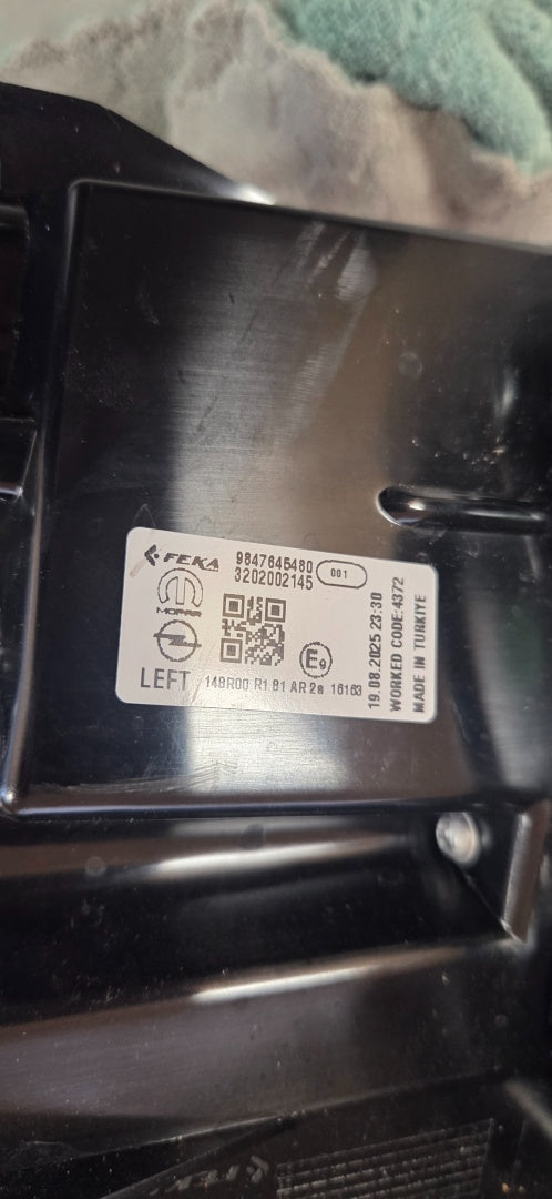 komplet LAMP TYLNYCH lijevi desni OPEL FRONTERA halogen 24- 9847645480 9847645180