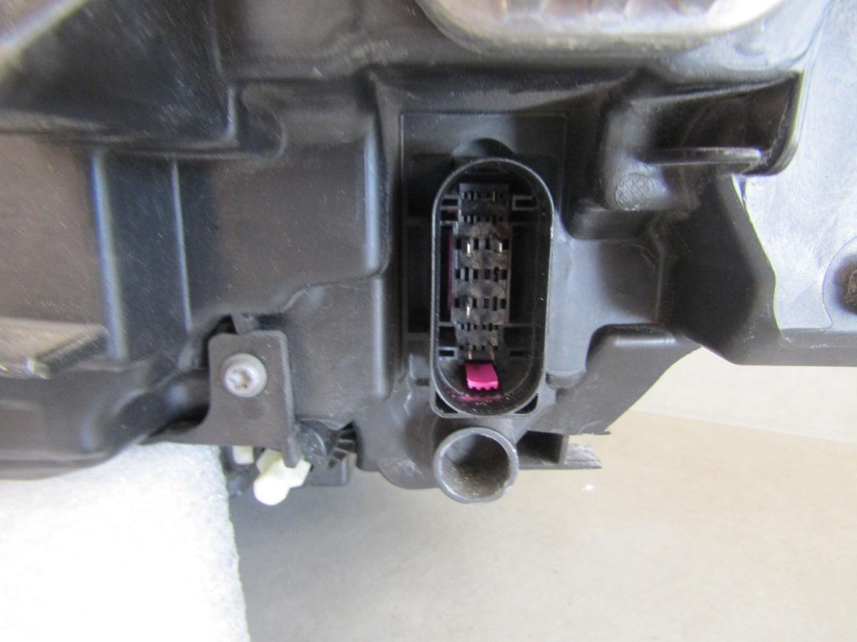 Prednji far VOLVO V90 S90 LED MID 16- RH desni 32337683